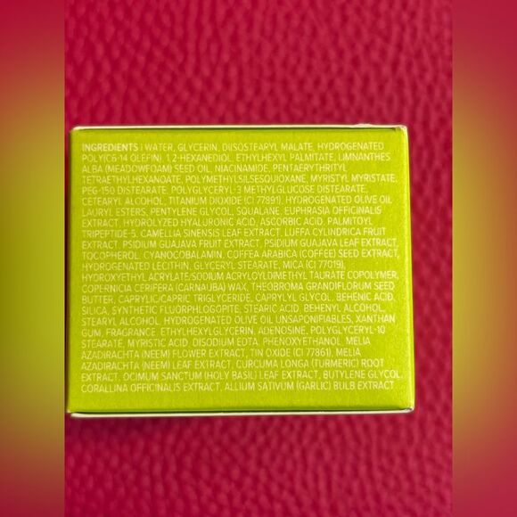 Glow-Key Brightening Vitamin C Eye Cream - Green - Picture 6 of 7